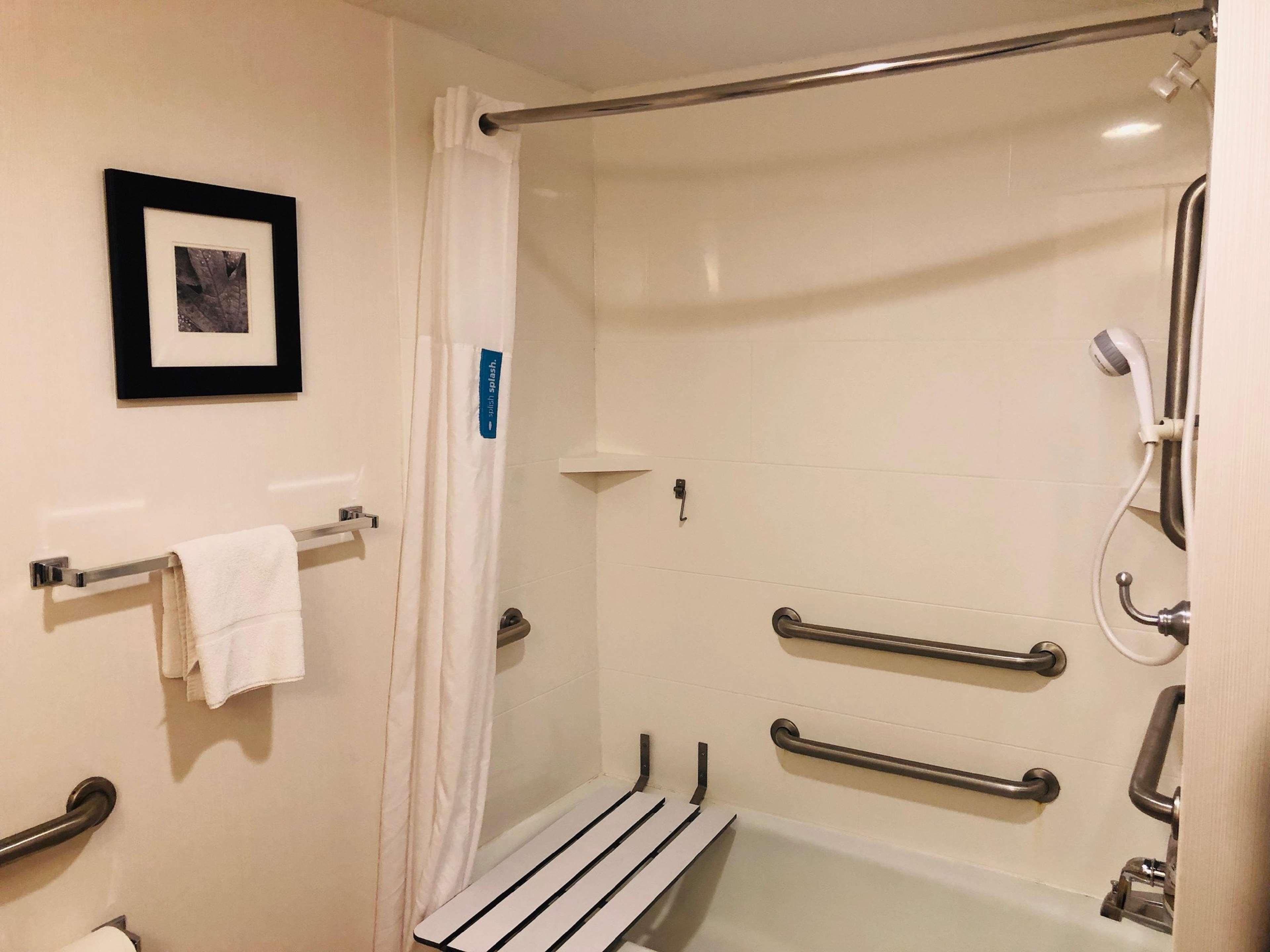 Hotel Larkspur Landing Ann Arbor Extérieur photo