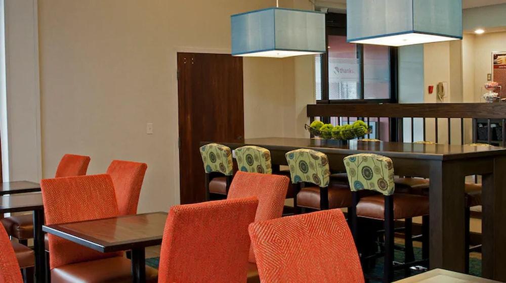 Hotel Larkspur Landing Ann Arbor Extérieur photo